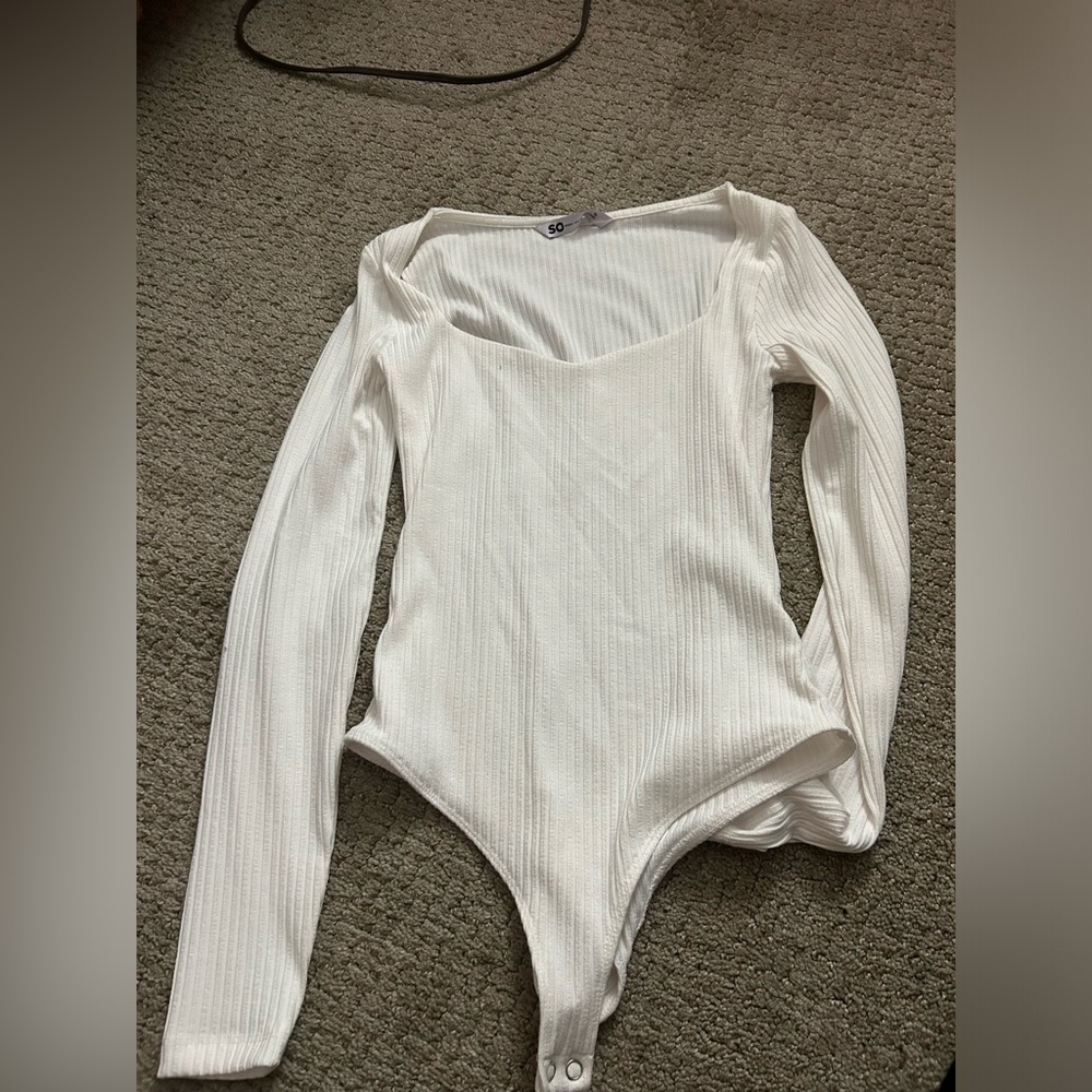 Kohls white bodysuit
